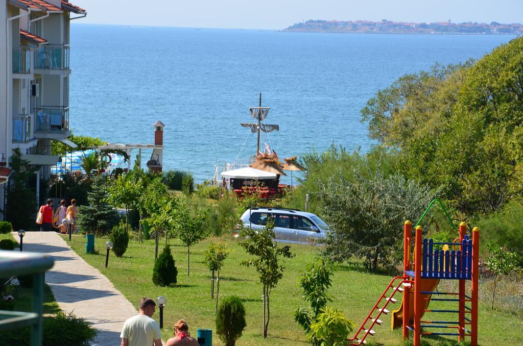 Nushev Hotel Sveti Vlas Eksteriør billede