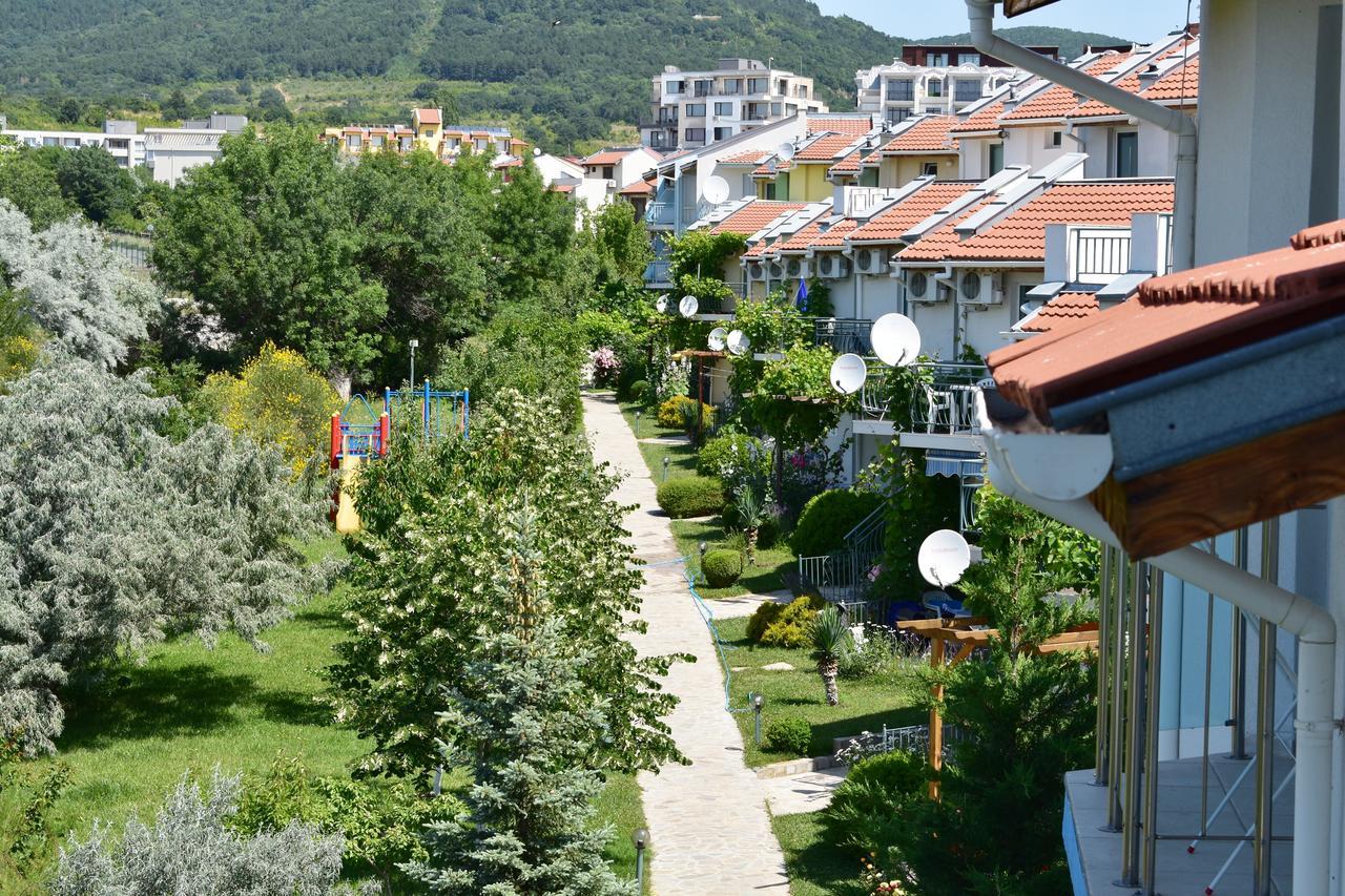 Nushev Hotel Sveti Vlas Eksteriør billede